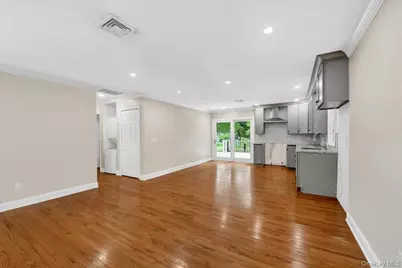 9 Hillside Close, White Plains, NY 10603 - Photo 12