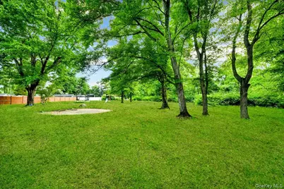 9 Hillside Close, White Plains, NY 10603 - Photo 22