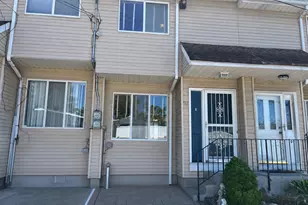 52 Houston Ln, New York, NY 10302 - Photo 1