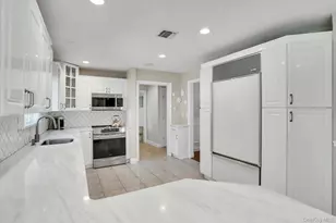 65 Shoreham Dr E, Dix Hills, NY 11746 - Photo 18