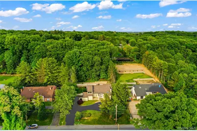 126 Bagatelle Road, Melville, NY 11747 - Photo 46