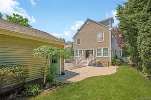 20 Woods Pl, Rockville Centre, NY 11570 - Photo 6