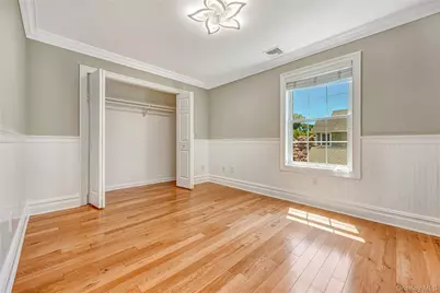 20 Woods Place, Rockville Centre, NY 11570 - Photo 26