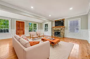 20 Woods Pl, Rockville Centre, NY 11570 - Photo 38