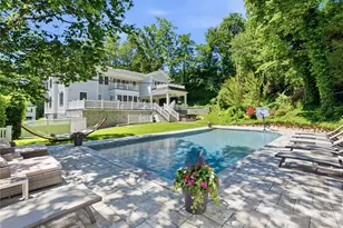 55 Plymouth Rd, Manhasset, NY 11030 - Photo 4