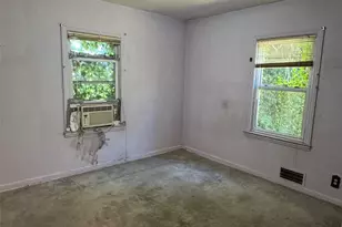 253 Eagle Ave, West Hempstead, NY 11552 - Photo 8