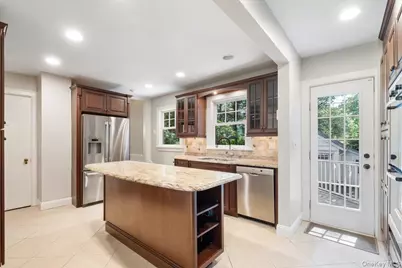 4 Sage Terrace, Scarsdale, NY 10583 - Photo 12