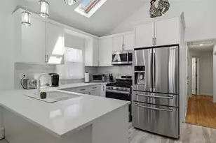 732 S 5th St, Lindenhurst, NY 11757 - Photo 10