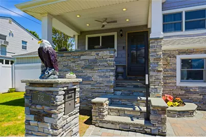 732 S 5th Street, Lindenhurst, NY 11757 - Photo 4