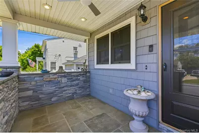 732 S 5th Street, Lindenhurst, NY 11757 - Photo 8