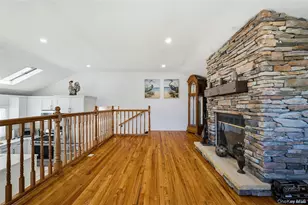 732 S 5th St, Lindenhurst, NY 11757 - Photo 16