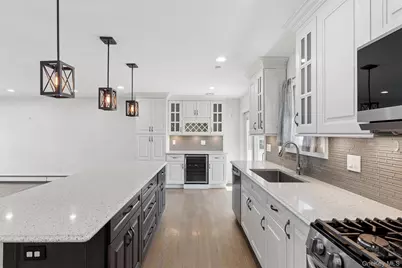 161 Barbara Road, Bellmore, NY 11710 - Photo 4