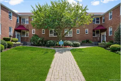 9 Bryant Crescent #1J, White Plains, NY 10605 - Photo 2