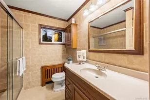 14 Mayo Ave, Huntington, NY 11743 - Photo 14