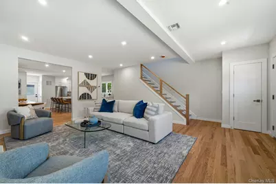 134 Murray Avenue, Port Washington, NY 11050 - Photo 2