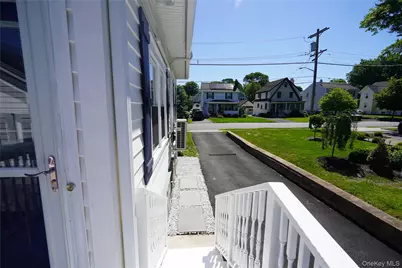 406 S Lexington Avenue, White Plains, NY 10606 - Photo 12