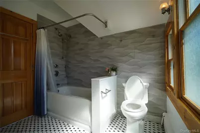 406 S Lexington Avenue, White Plains, NY 10606 - Photo 32