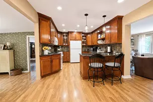 816 Blair St, Bohemia, NY 11716 - Photo 6