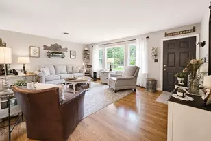 816 Blair St, Bohemia, NY 11716 - Photo 4