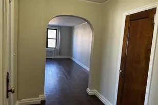240 Alpine Pl, Eastchester, NY 10707 - Photo 4