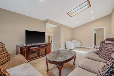 43 Dale Lane, Smithtown, NY 11787 - Photo 10