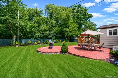 43 Dale Lane, Smithtown, NY 11787 - Photo 18