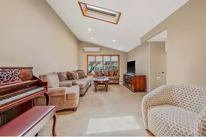 43 Dale Lane, Smithtown, NY 11787 - Photo 8