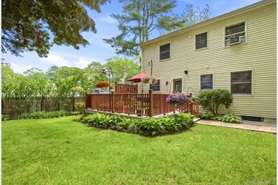 71 E 17th Street, Huntington Station, NY 11746 - Photo 34