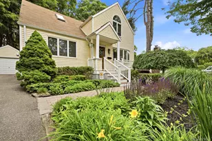 71 E 17th St, Huntington Station, NY 11746 - Photo 2
