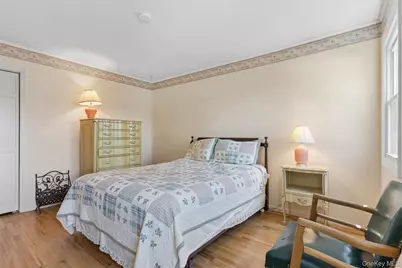 602 Syracuse Avenue, Massapequa, NY 11758 - Photo 14