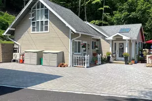 8 Highland Ave, Haverstraw, NY 10927 - Photo 2