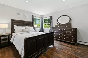 30 Mercury Ave, Patchogue, NY 11772 - Photo 12