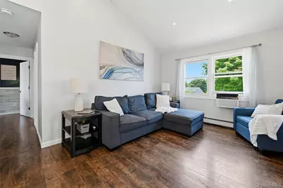 30 Mercury Avenue, Patchogue, NY 11772 - Photo 4
