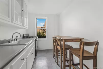 365 Bronx River Road #6C, Yonkers, NY 10704 - Photo 6