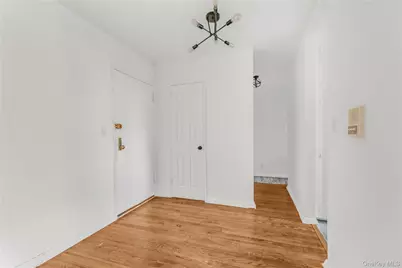 365 Bronx River Road #6C, Yonkers, NY 10704 - Photo 2