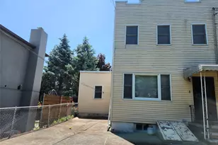 61-14 56th Dr, Maspeth, NY 11378 - Photo 2