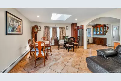 156 Shelter Lane, Levittown, NY 11756 - Photo 6