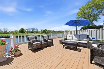 2890 Clubhouse Road, Merrick, NY 11566 - Photo 28