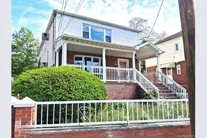 2477 Collier Avenue, Far Rockaway, NY 11691 - Photo 2