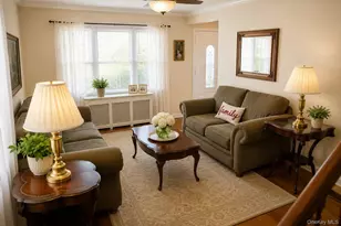 13 Gerald Ave, Hicksville, NY 11801 - Photo 8