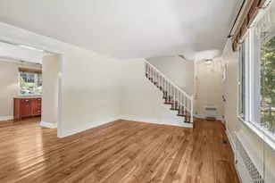 29 Coralyn Ave, White Plains, NY 10605 - Photo 6