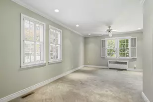 29 Coralyn Ave, White Plains, NY 10605 - Photo 20