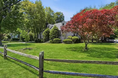 29 Coralyn Avenue, White Plains, NY 10605 - Photo 2
