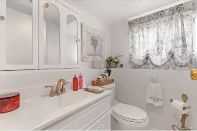 38 Hayden Drive, Bethpage, NY 11714 - Photo 32