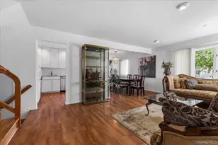 38 Hayden Dr, Bethpage, NY 11714 - Photo 4
