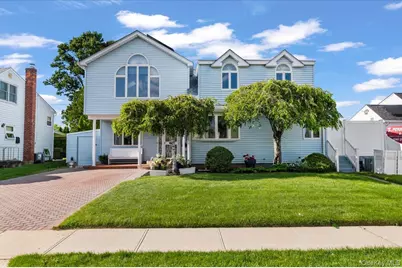 38 Hayden Drive, Bethpage, NY 11714 - Photo 2