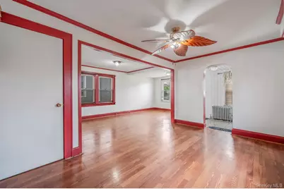 2706 Deerfield Road, Far Rockaway, NY 11691 - Photo 4