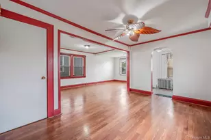 27-06 Deerfield Rd, Far Rockaway, NY 11691 - Photo 4