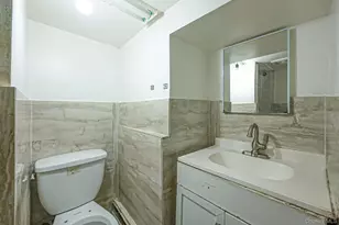 27-06 Deerfield Rd, Far Rockaway, NY 11691 - Photo 14