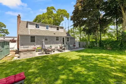 156 Moore Avenue, Massapequa Park, NY 11762 - Photo 22
